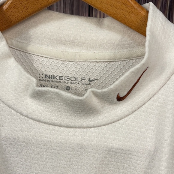 Long Sleeve Nike Golf Shirt - Picture 3 of 4